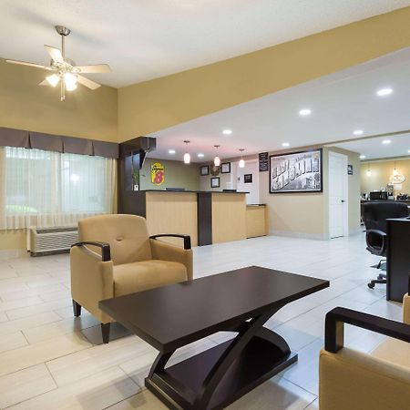 Super 8 By Wyndham Aberdeen Southern Pines Εξωτερικό φωτογραφία