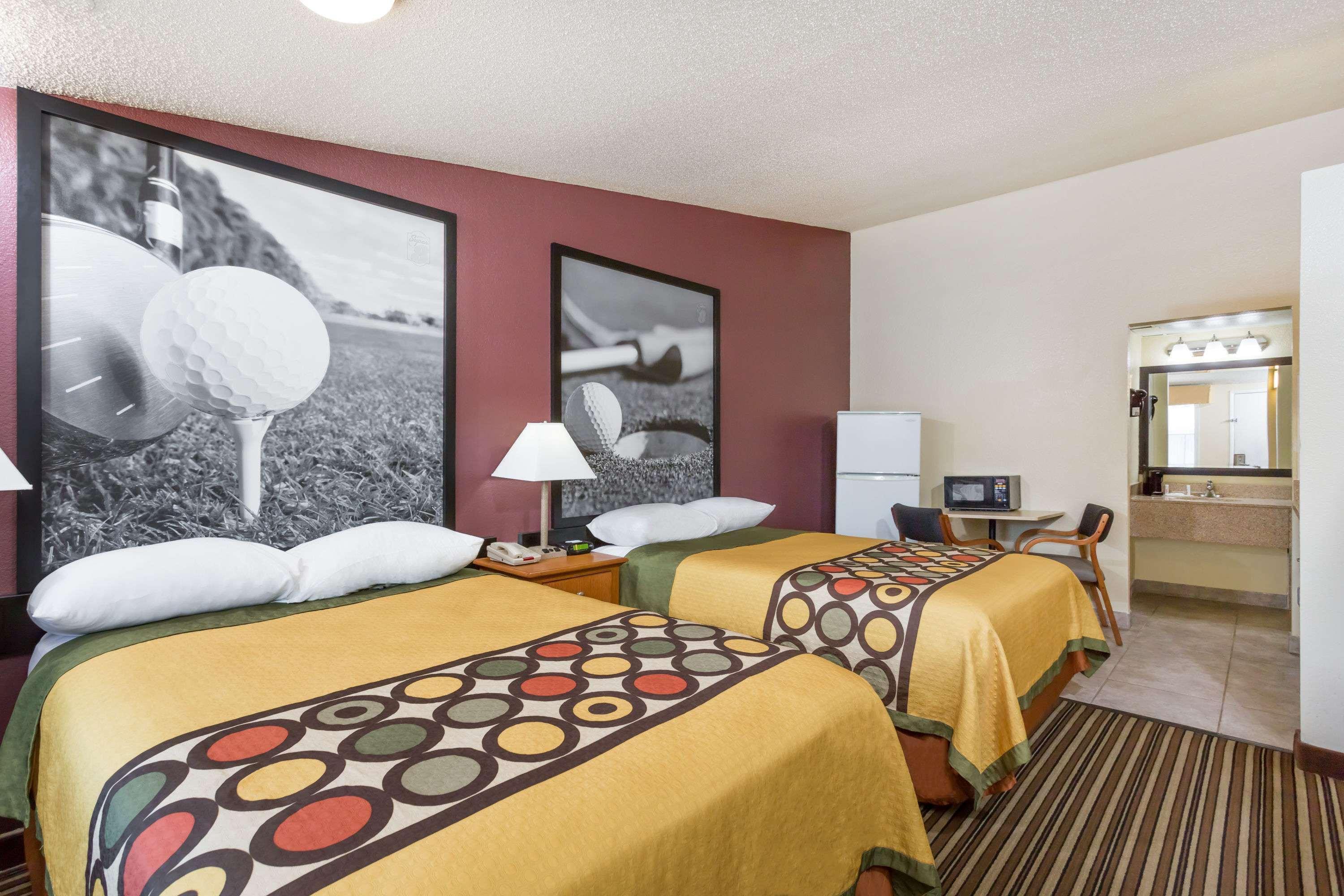 Super 8 By Wyndham Aberdeen Southern Pines Εξωτερικό φωτογραφία